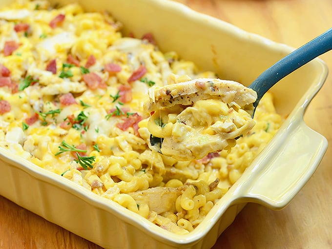 Macaroni and Cheese with Chicken, Caramelized Onions and Bacon Onion