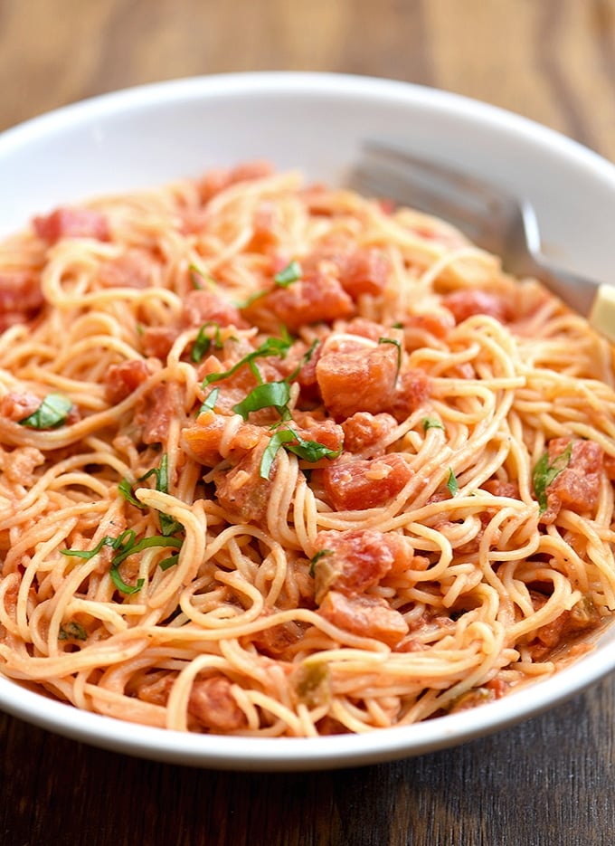 Angel Hair Pasta With Tomato Cream Sauce Onion Rings Things