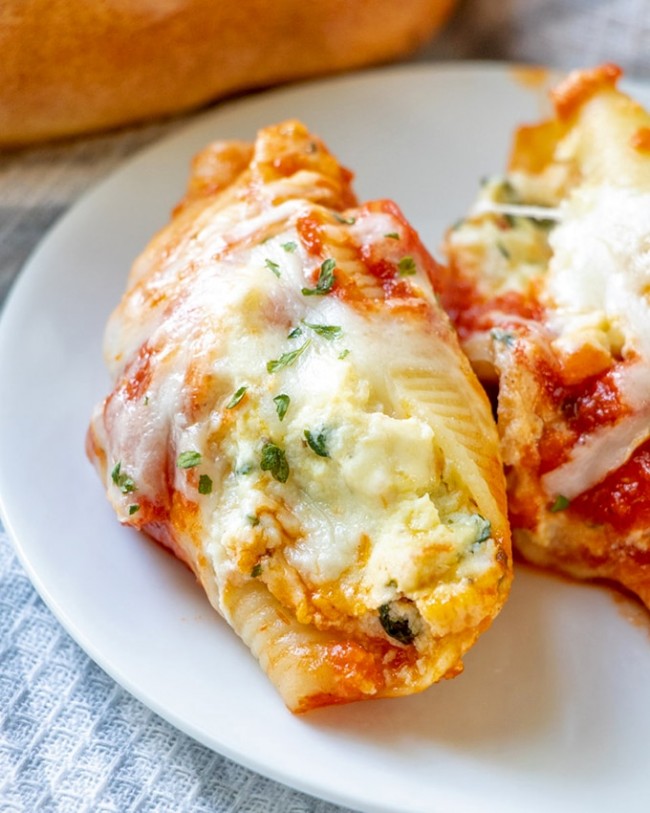 Spinach and Ricotta Stuffed Jumbo Shells Onion Rings & Things