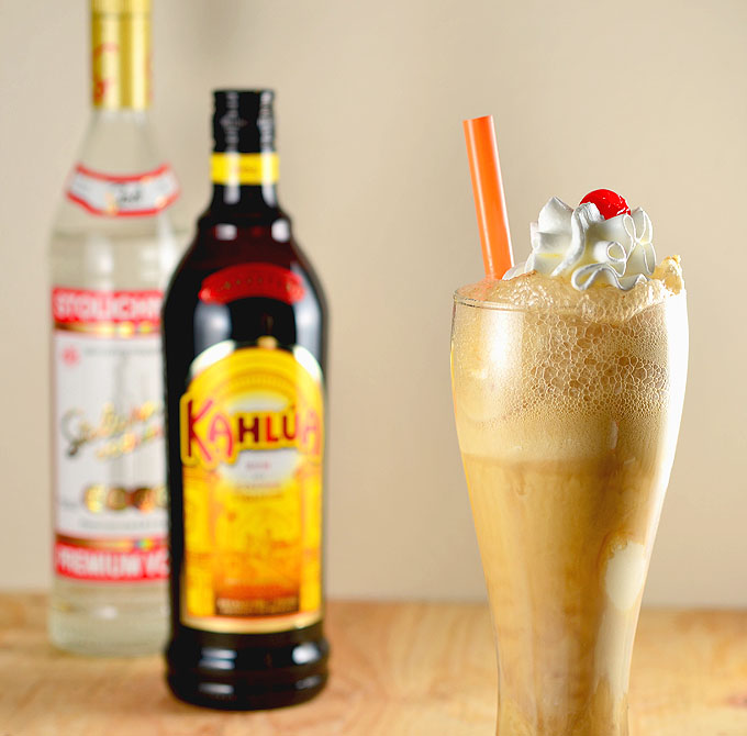 Russian Root Beer Float with Kahlua, Vodka, ice cream, and root beer is a grown-up twist on a classic fountain drink. It's rich, creamy and perfect for anytime you need a little fun in your life!