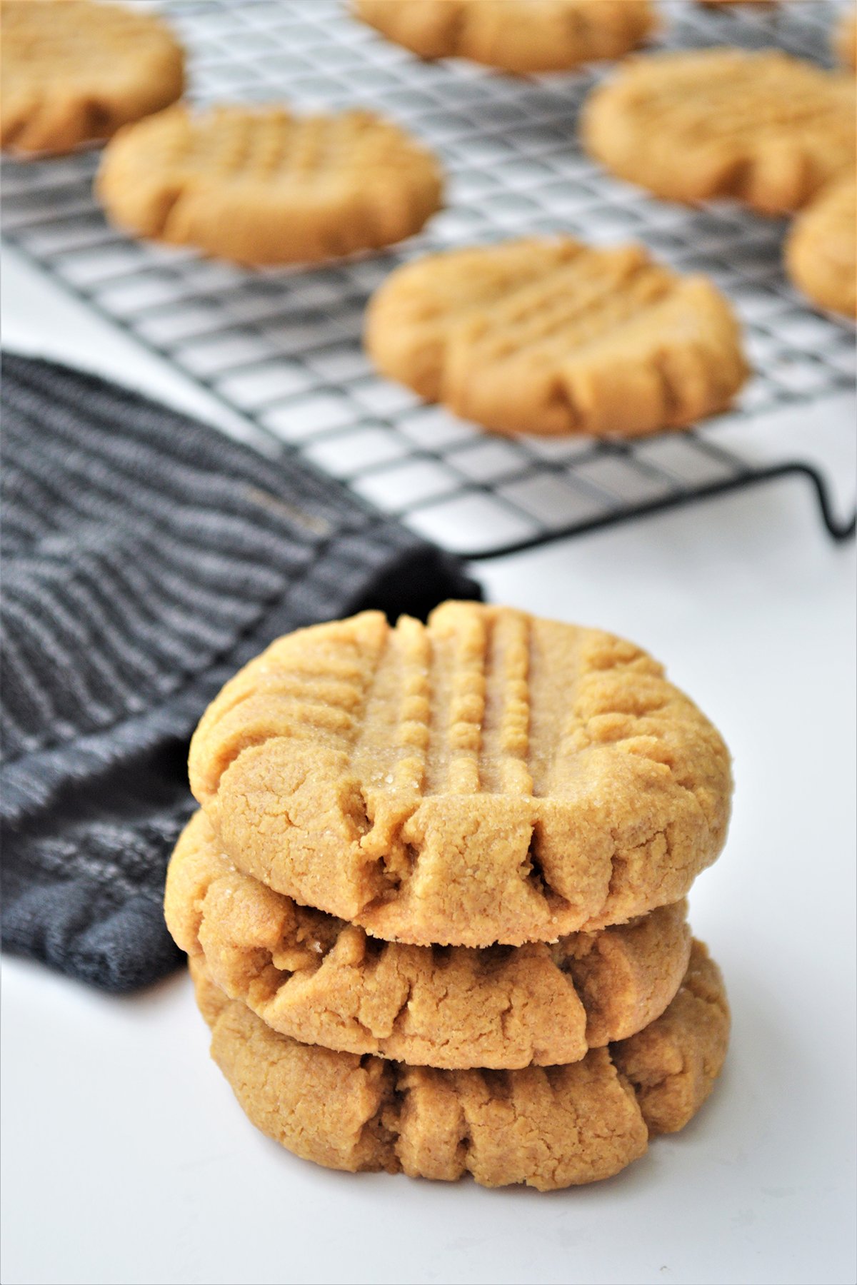 Unbelievable Three Ingredient Peanut Butter Cookies - Onion Rings