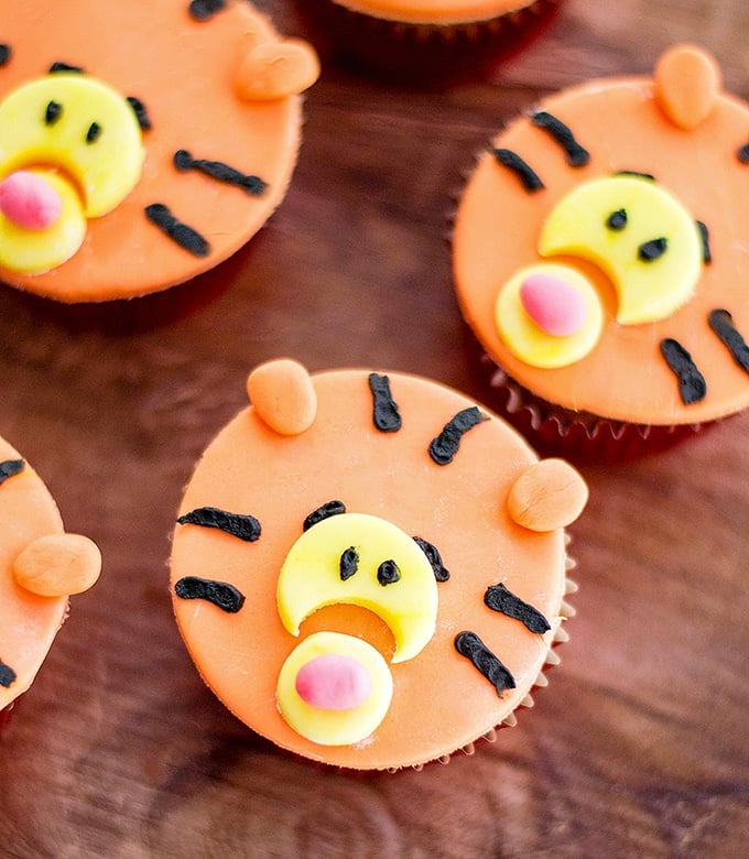 Tigger Cupcakes made with vanilla cupcakes and fondant