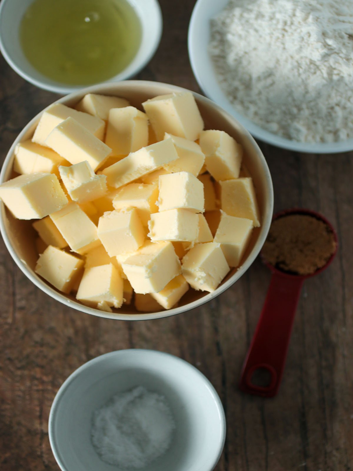 cold butter, egg, flour, lard, salt, sugar, and cold water to make crust